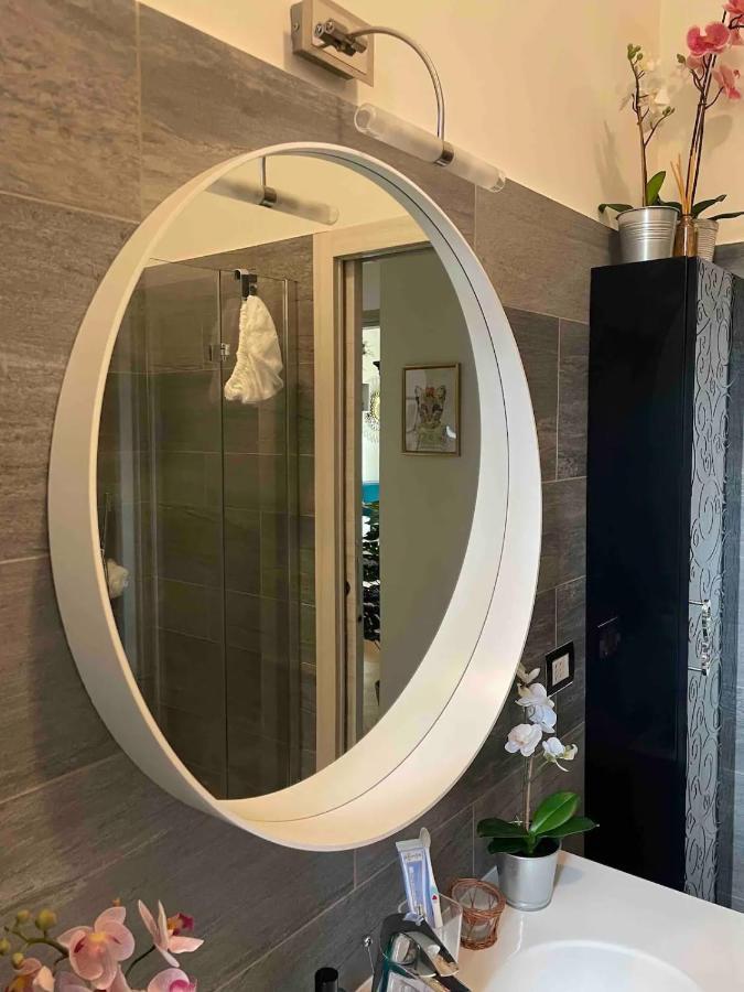 Milanese Luxury Apartment Milão Exterior foto